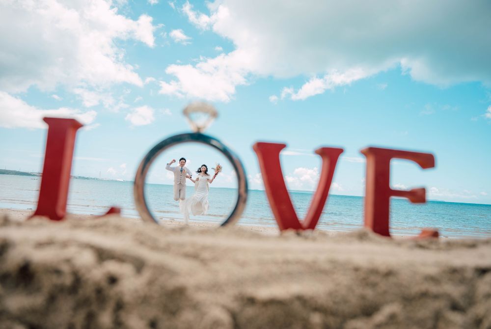 ビーチショット_ラブの中に入って