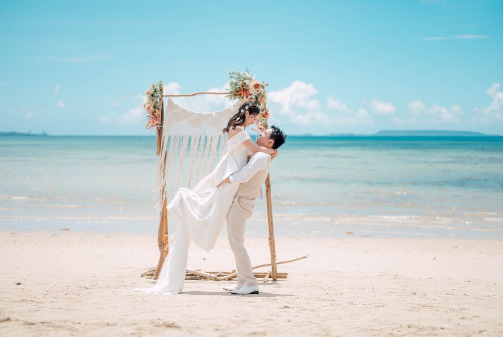 ビーチセレモニー撮影_抱っこショット